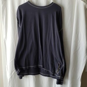 Long sleeve tee shirt